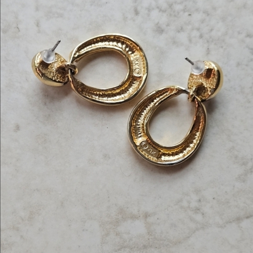 Vintage Anne Klein Gold Earrings - Picture 4 of 15